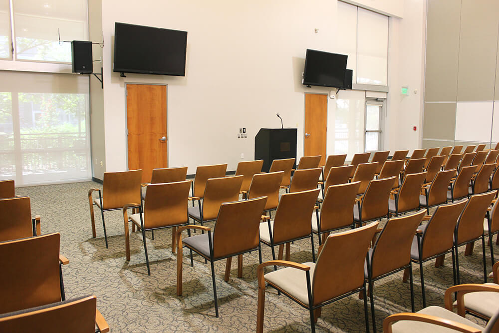 Central room, max 120 with chairs